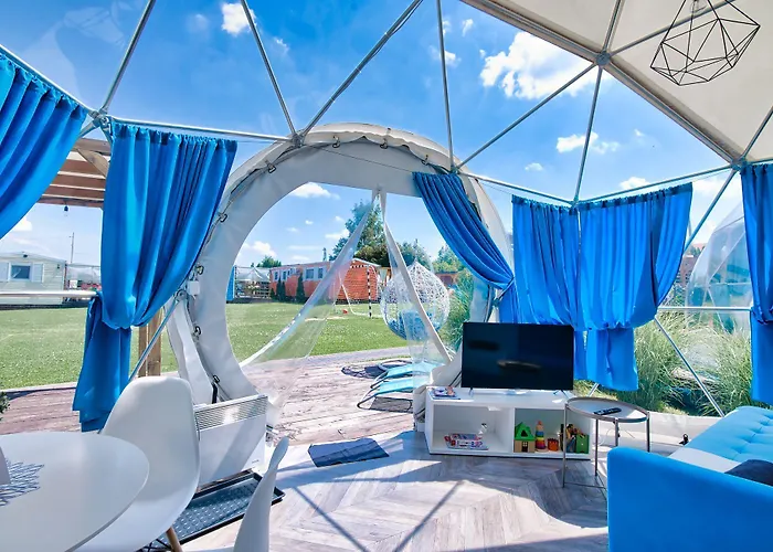 假日公园 扎托尔度假屋 *